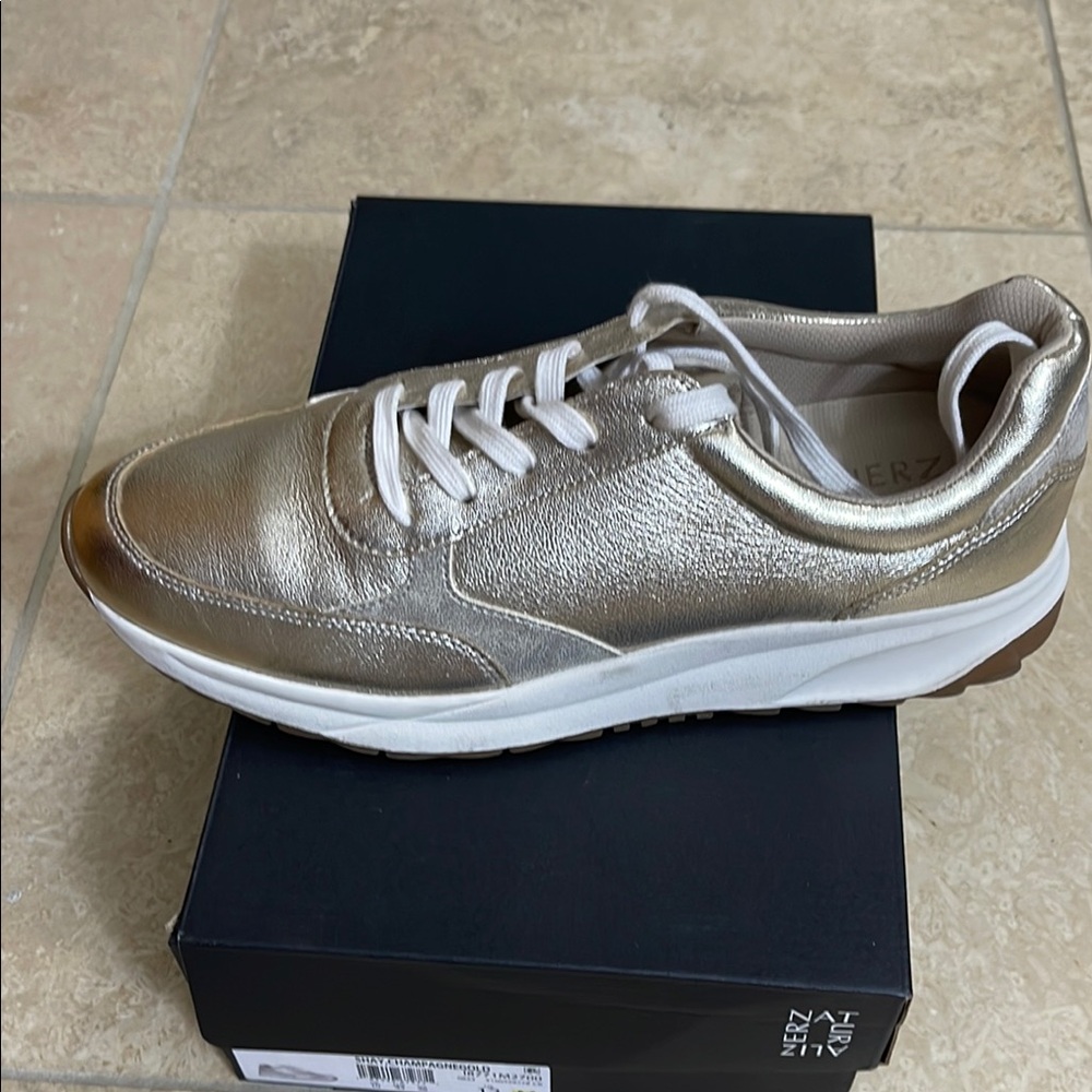 Naturalizer Women’s Shay Sneakers in Champagne Gold - Picture 10 of 10
